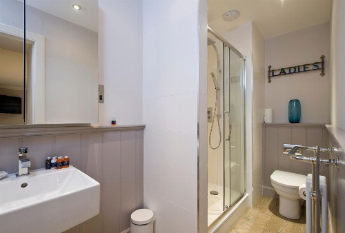 Destiny Scotland - Q-Residence image 2
