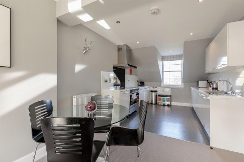 Destiny Scotland - Q-Residence image 20