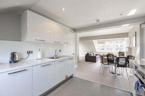 Destiny Scotland - Q-Residence image 21