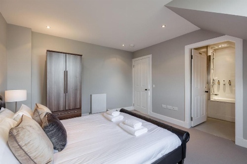 Destiny Scotland - Q-Residence image 24
