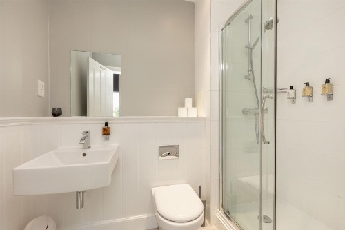 Destiny Scotland - Q-Residence image 33
