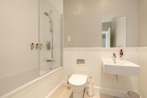 Destiny Scotland - Q-Residence image 34