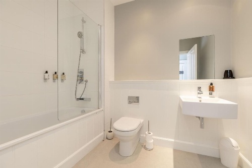 Destiny Scotland - Q-Residence image 43