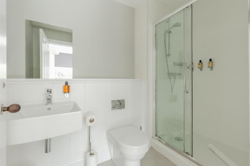 Destiny Scotland - Q-Residence image 47